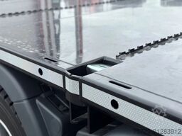 MAN TGS 33.520 6x6 BL Kurzholz Plattform Epsilon Kran