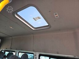 FORD Transit Trend 17 Sitzer