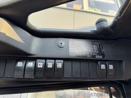 LINDE H30T-01 Triplo 490 Freelift / Sideshift / Vorkversteller LPG 2011