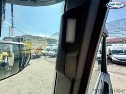 Iveco T-Way AD410T54 8x4