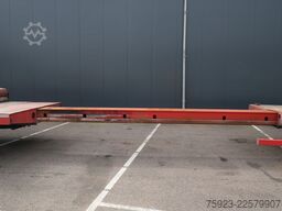Nooteboom MCO-48-03V 3 axle semi low loader extendable
