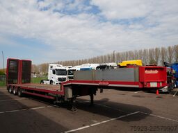 Nooteboom MCO-48-03V 3 axle semi low loader extendable