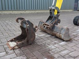 Wacker Neuson SWE08B Wacker Neuson mini excavator including 2 bu