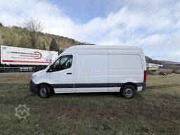 Mercedes-Benz Sprinter 214