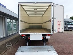 Volvo FL 240 Bakwagen + DHollandia 1500 kg