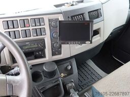 Volvo FL 240 Bakwagen + DHollandia 1500 kg