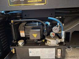 DOOSAN PPUMA GT 3100 M inkl. HALTER BIG 70