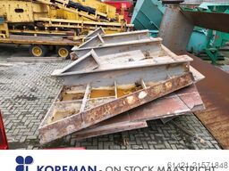 Nordberg Feeding table with Hopper