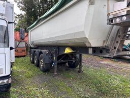 SCHMITZ CARGOBULL SKI 24/7.2 Stahlmuldenkipper