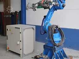 Yaskawa Motoman HP20D mit DX100