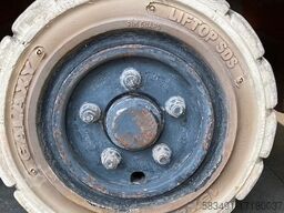 Still Still R 20 - 20