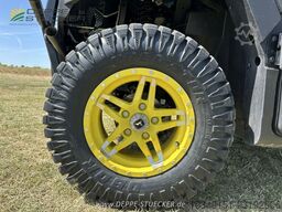 John Deere XUV865M