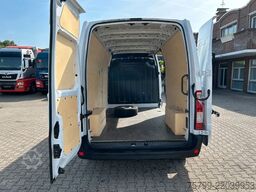 RENAULT Master Kastenwagen 4x2