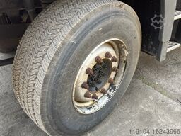 Mercedes-Benz Unimog U423