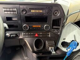 Mercedes-Benz ACTROS 1842 4X2 E6 / STANDKACHEL / KOELKAST /