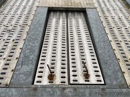 MERCEDES-BENZ 817 Abschlepper - 6 Gang - AHK - elek. Seilwinde