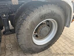 MERCEDES-BENZ Arocs 3246 8x4 Abrollkipper Kran Palfinger 19001