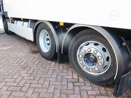 Volvo FM Volvo FM 420 6x2 Stuur-As L.Z.V uitvoering