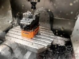 HAAS UMC 750