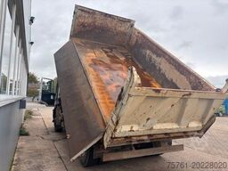IVECO AD 260T45