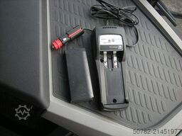 MERCEDES-BENZ ACTROS 1830, Pritsche mit Kran HIAB X-HIDUO 092B