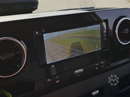 MERCEDES-BENZ ESPRINTER 320