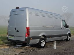 MERCEDES-BENZ ESPRINTER 320