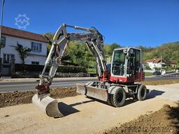 TAKEUCHI TB 295 W