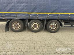 Kögel Curtainsider Mega