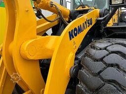 Komatsu WA500-8