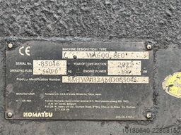 Komatsu WA600-8E0