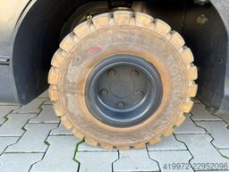 Still R07-25