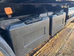 MAN LE 18.280 Pritsche mit HIAB 133 K PRO/HIPRO Kran