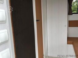 IVECO M752 3-4 Pferde kl. Wohnung.