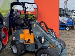 GiANT G1200 Teleskop Radlader