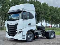 Iveco S-WAY AS440S43T/P ON Tractor Head (4 units)
