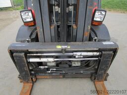 Linde H35D-02 Zinkenversteller + Seitenschieber