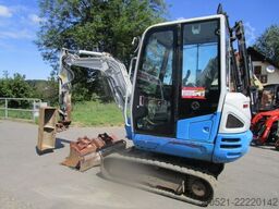 Takeuchi TB 230 - POWERTILT + hydr. Schnellwechsler + 4 Löf