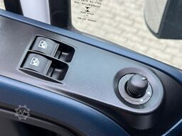 IVECO Daily 72C18 Hi Matic Koffer mit Ladebordwand