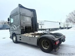 DAF XF 440 FT mit Schubboden Hydraulik