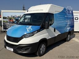 IVECO 35S14E V LED / AHK-3,5T / ACC