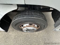 Mercedes-Benz Atego 1022 4x2 Kühlkoffer mit HB