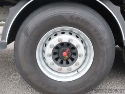 Stas S300ZX 91 m³ 10mm Funk 2 x Lift 6 x LED