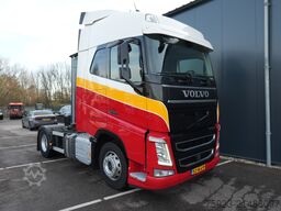 Volvo FH 420 LNG Globetrotter tractor unit