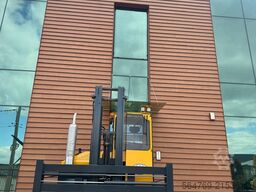 Combilift C2500 / Compact / Wide positioner