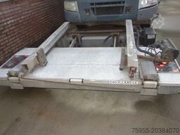 Dhollandia 2000KG ONDER SHUIFKLEP