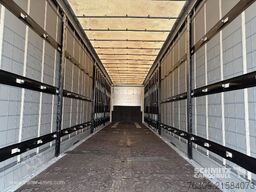 Schmitz Cargobull Curtainsider Mega Getränke