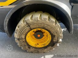 Komatsu WA100M-8E0
