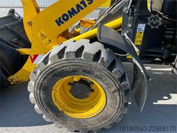 Komatsu WA100M-8E0