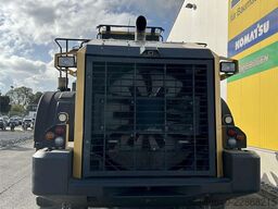 Komatsu WA500-8E0